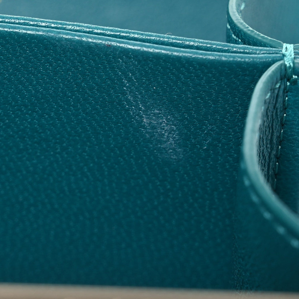 Lambskin Quilted Pearl CC Vanity Case Turquoise