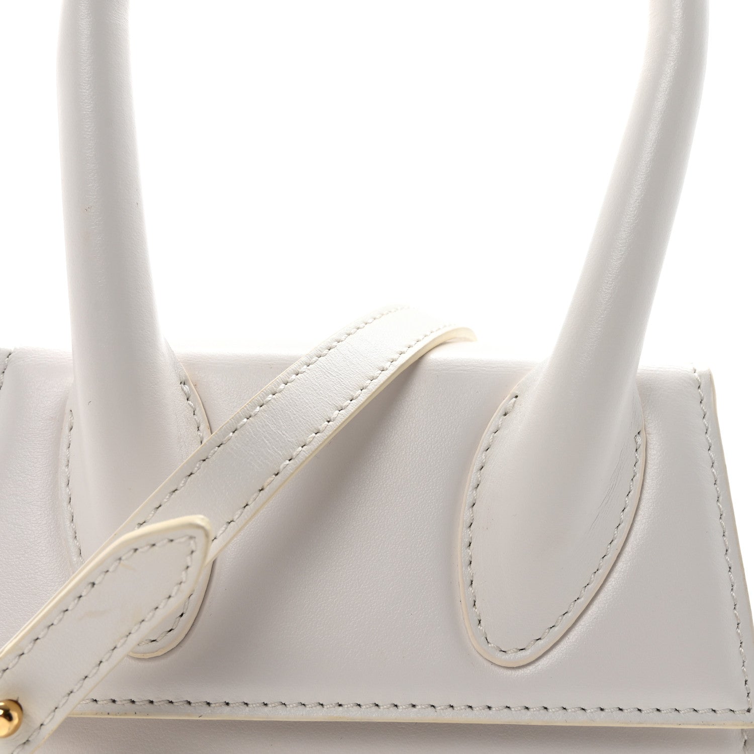 Smooth Calfskin Le Chiquito Moyen White