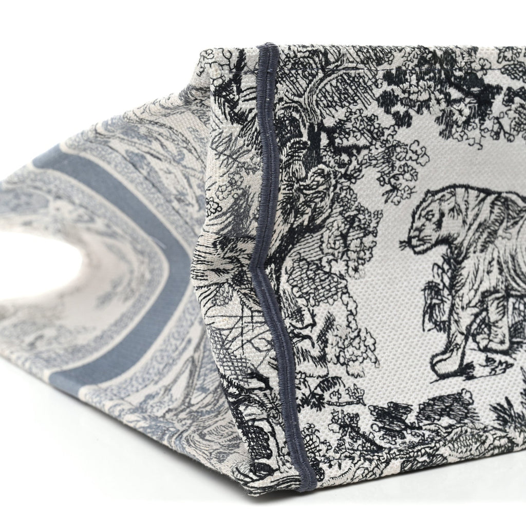 Gradient Canvas Embroidered Large Dioriviera Toile De Jouy Book Tote Blue
