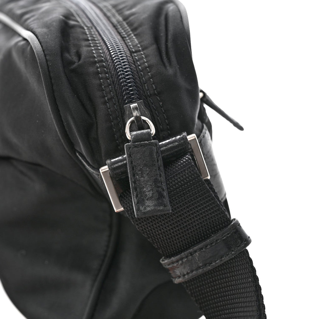 Nylon Vela Messenger Bag Black