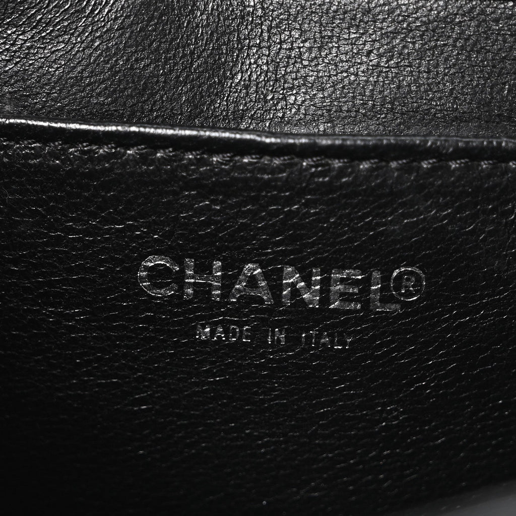 Patent Just a Drop of N°5 Comic Coco Clutch