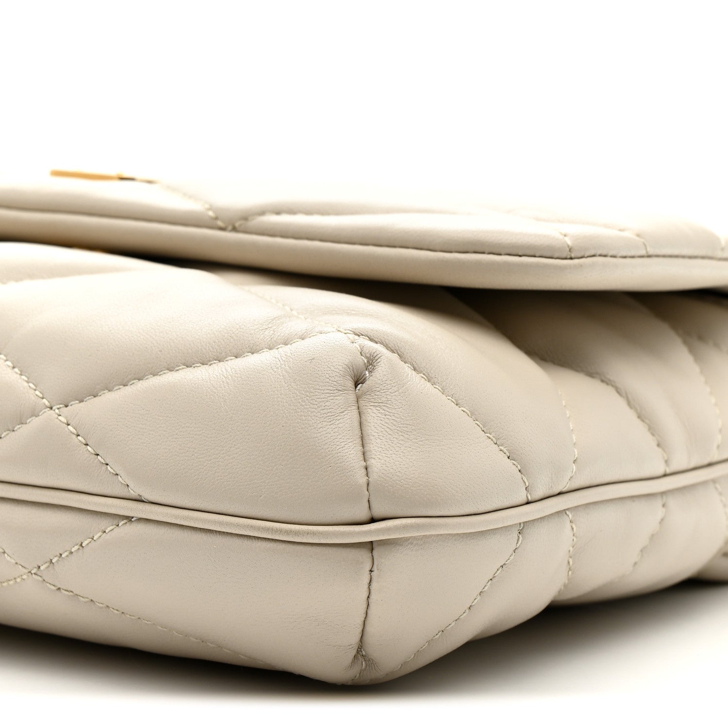 Lambskin Quilted Le 57 Diamond Shoulder Bag Crema Soft