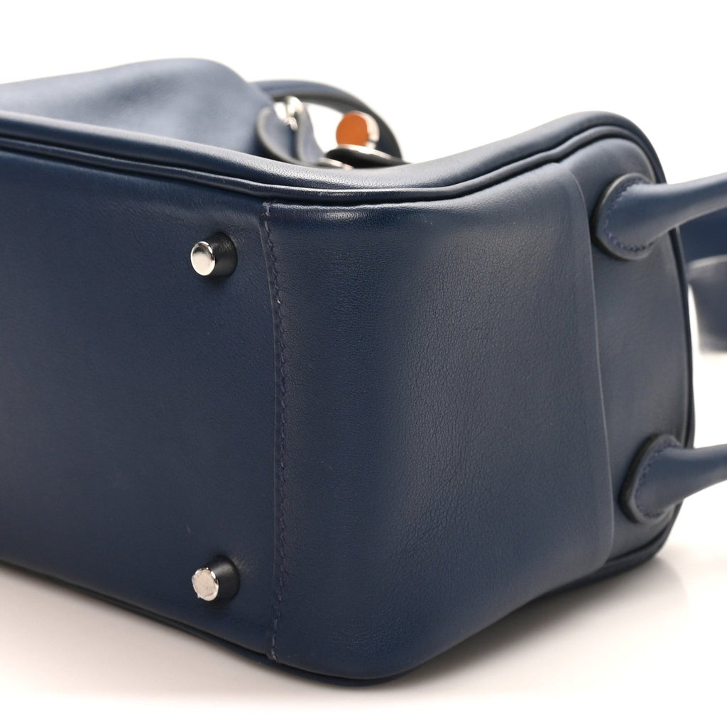 Swift Verso Mini Lindy 20 Bleu Navy Terre Battue