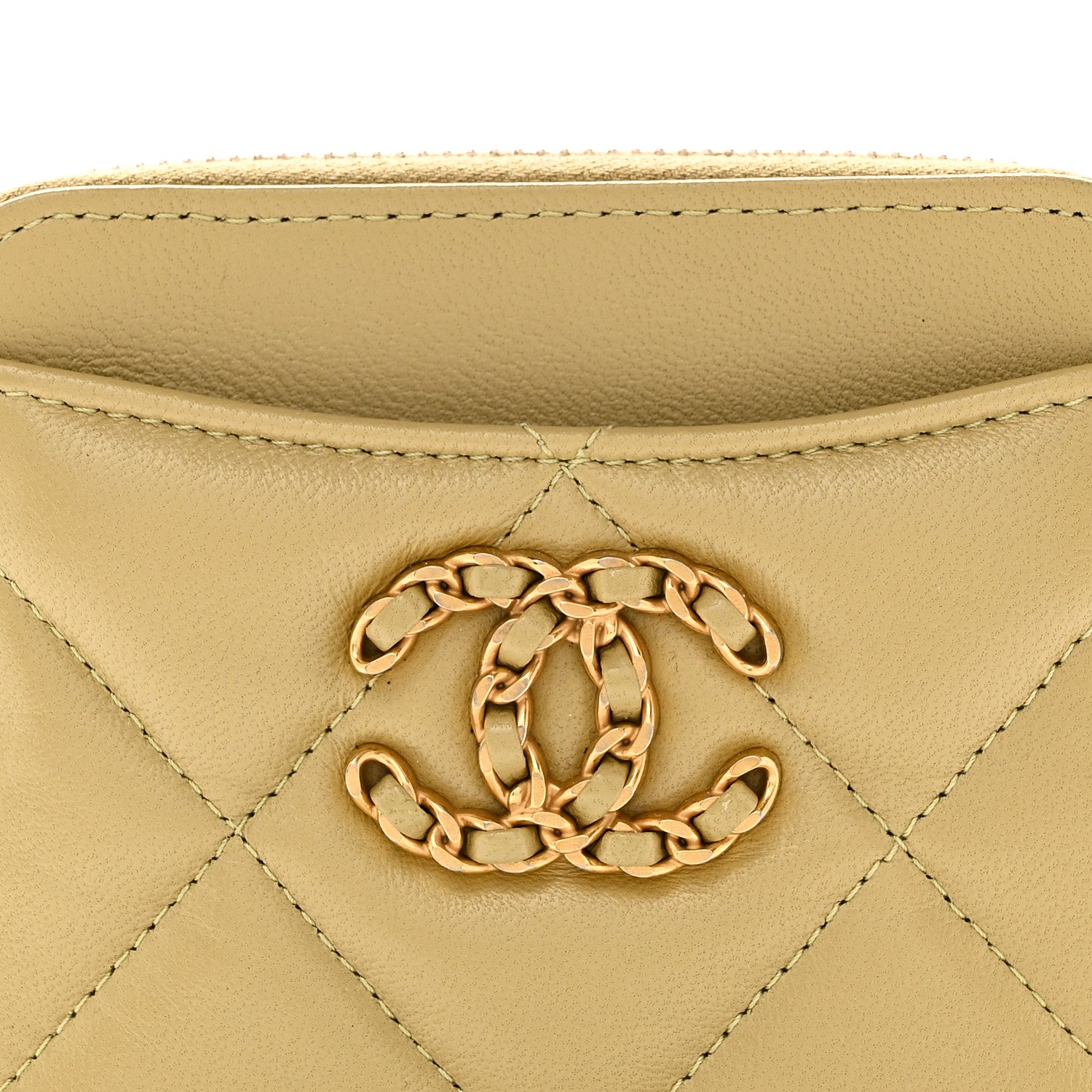 Lambskin Quilted Chanel 19 Zip  Holder Wallet Light Green