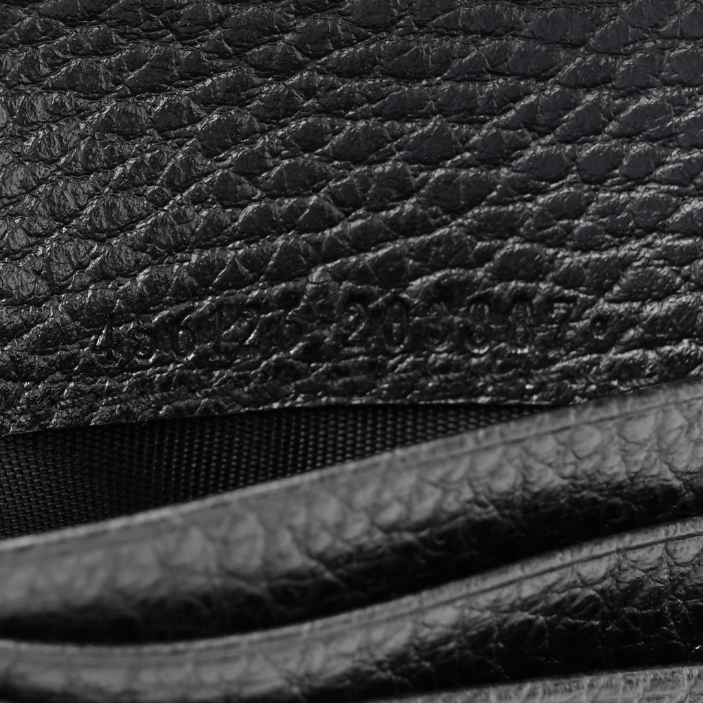 Pebbled Calfskin GG Marmont  Case Black