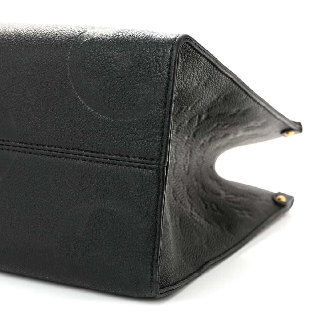 Empreinte Monogram Giant Onthego MM Black
