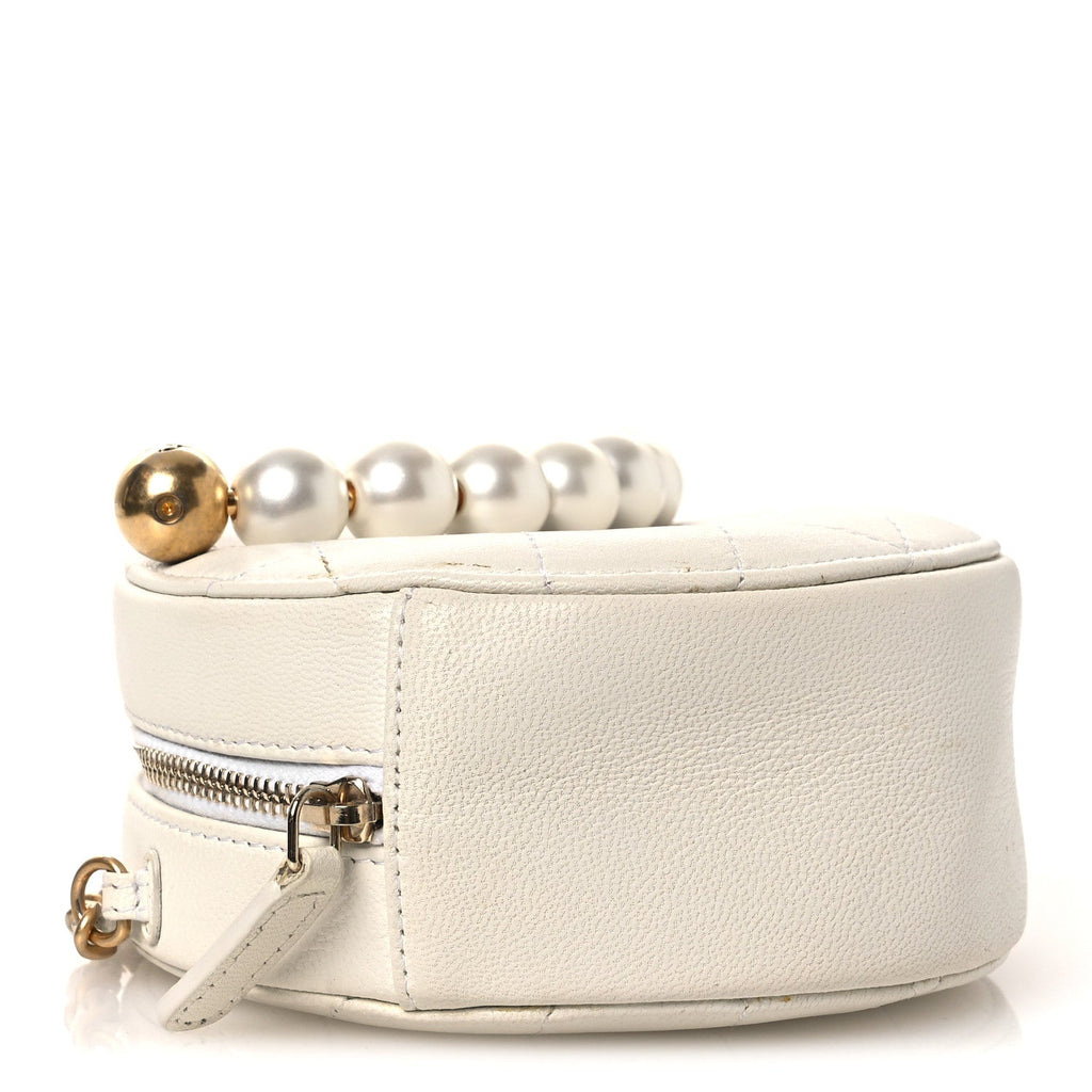 Lambskin Quilted Pearl Round Clutch With Chain White