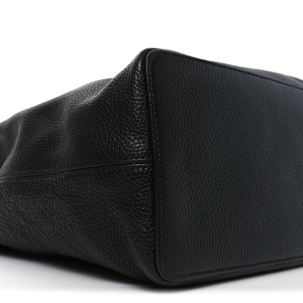 Pebbled Calfskin Large Soho Hobo Black