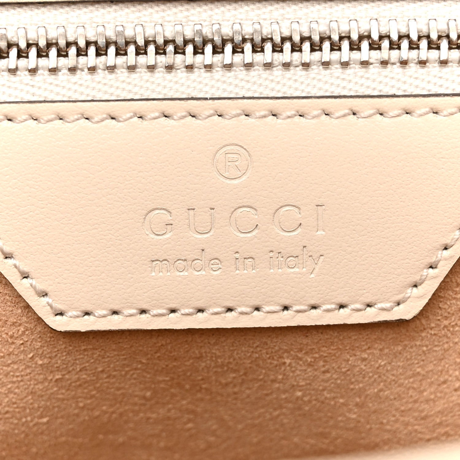 Calfskin Matelasse Aria Small GG Marmont Shoulder Bag Mystic White