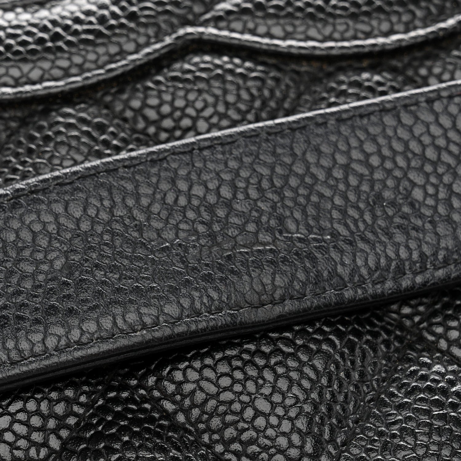 Caviar Quilted Petit Shopping Tote PST Black