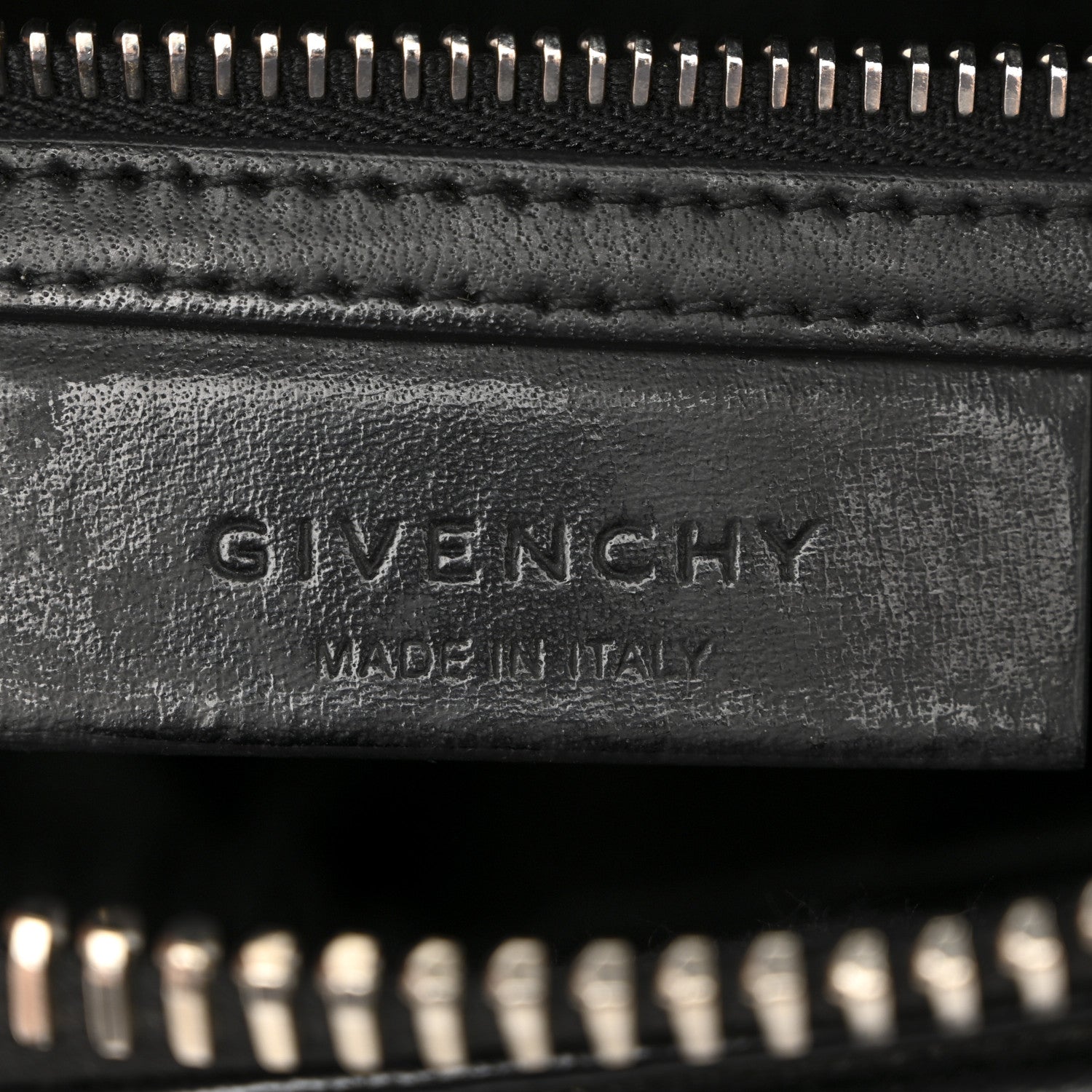 Shiny Lord Calfskin Mini Antigona Black