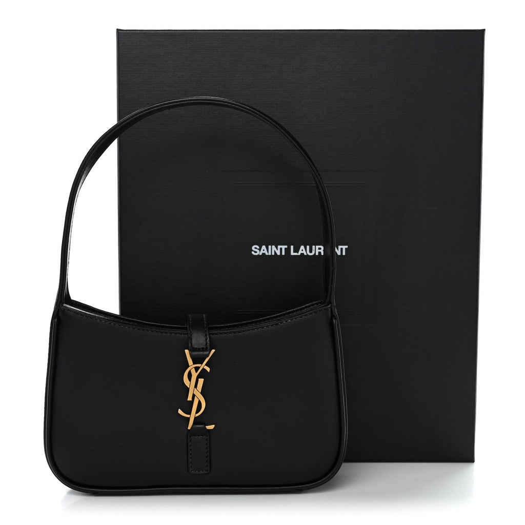 Smooth Calfskin Le 5 A 7 Mini Hobo Black