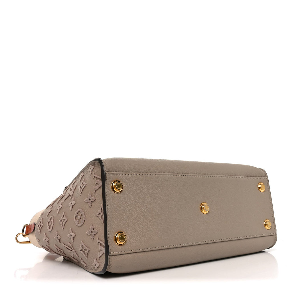 Calfskin Monogram Tufting On My Side Galet