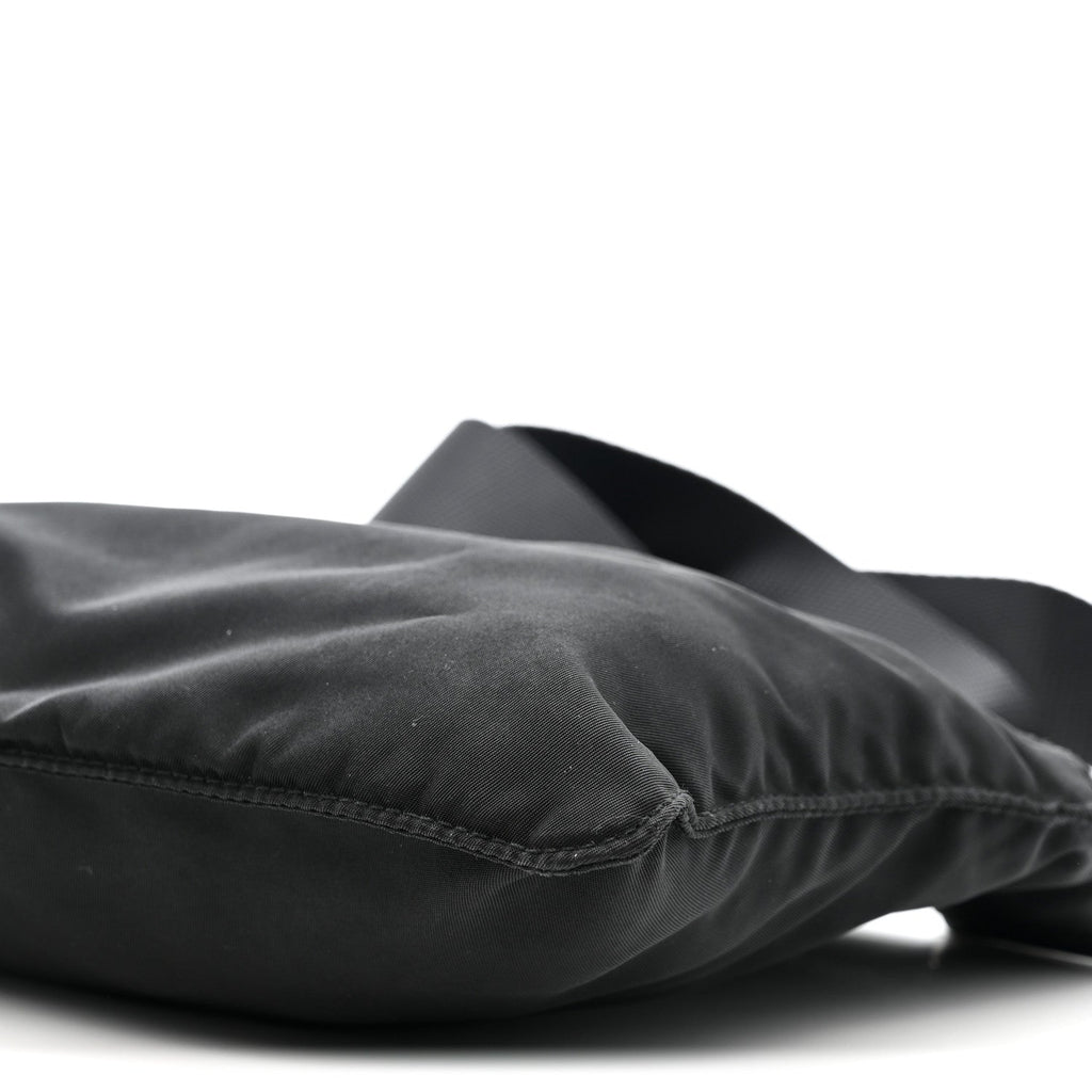 Tessuto Nylon Flat Messenger Bag Black