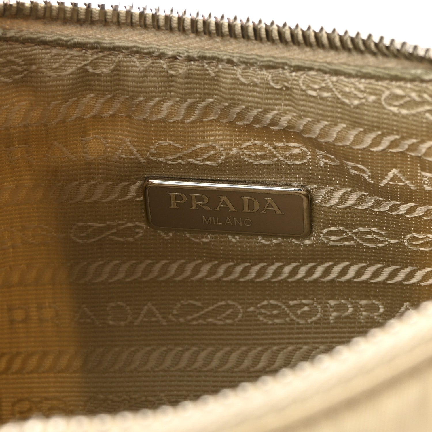 Re-Nylon Saffiano Re-Edition 2005 Shoulder Bag Deserto