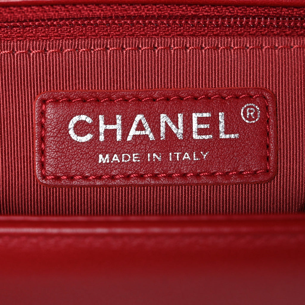 Lambskin Quilted New Medium Boy Flap Red