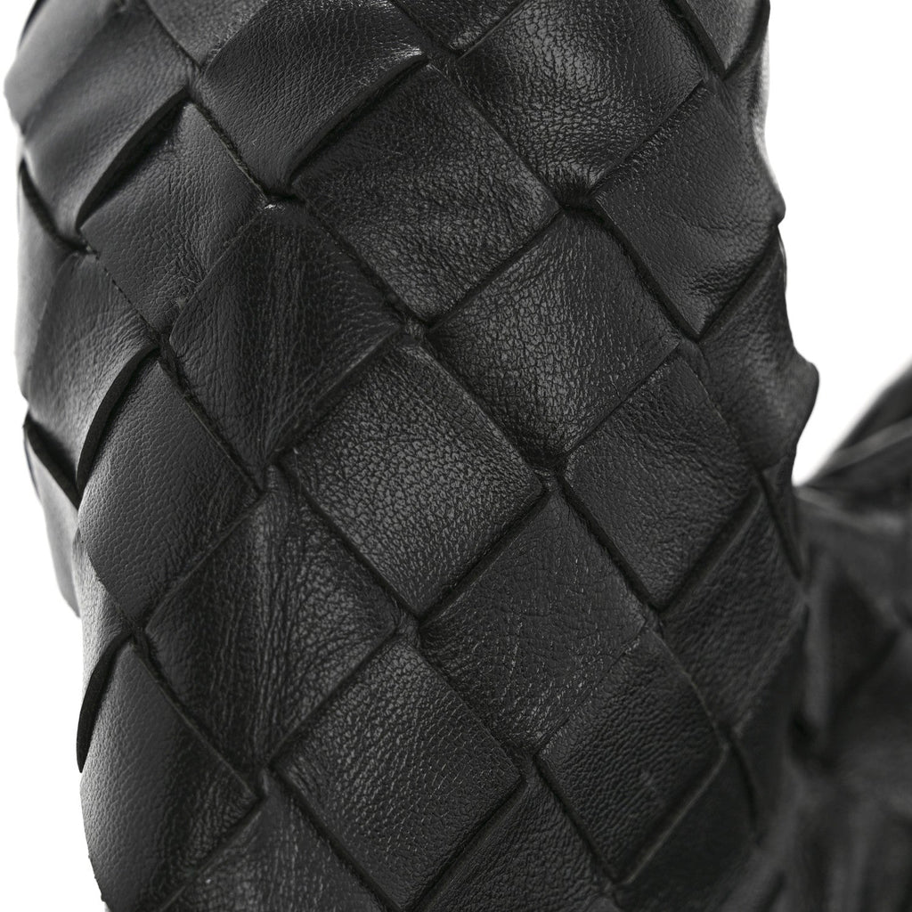 Calfskin Intrecciato Small Hop Black