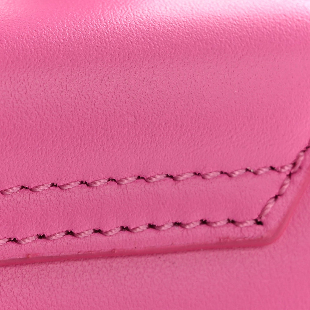 Smooth Calfskin Le Chiquito Noeud Neon Pink