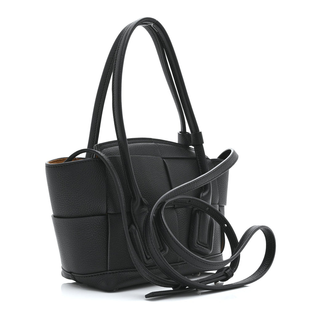 Grained Calfskin Mini Maxi Intrecciato Arco 33 Black