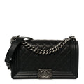Caviar Quilted Medium Boy Flap Black