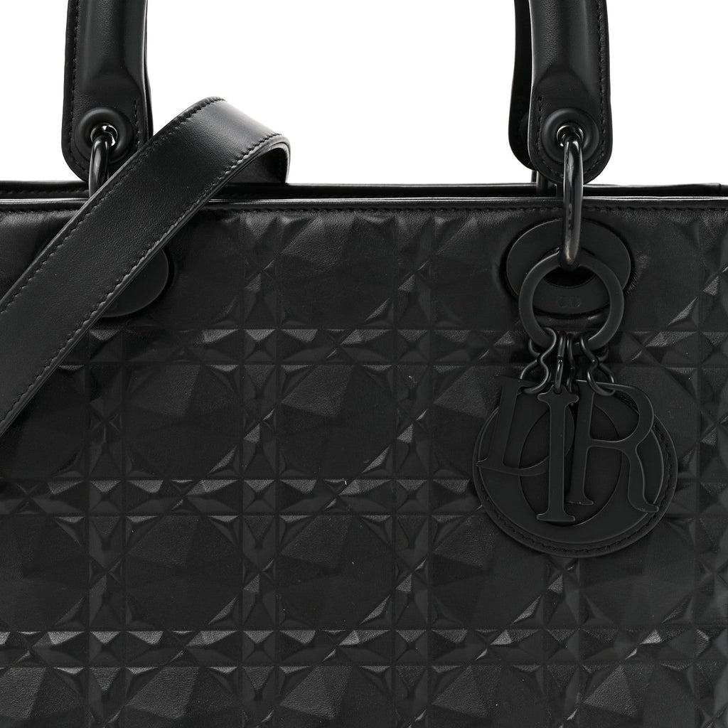 Calfskin Cannage Diamond Cannage Medium Lady Dior Black