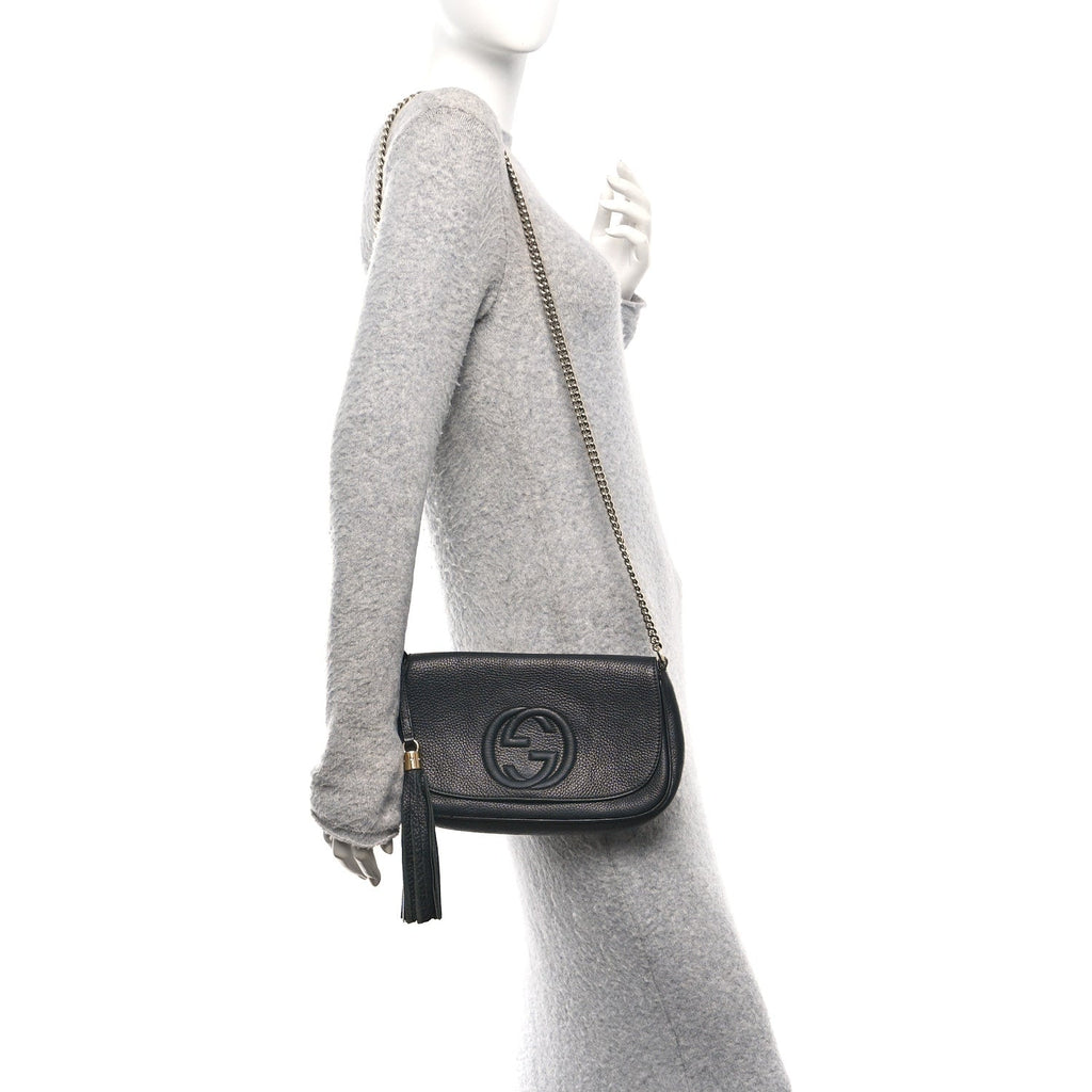 Pebbled Calfskin Medium Soho Flap Crossbody Black