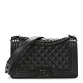 Caviar Quilted Medium Boy Flap So Black