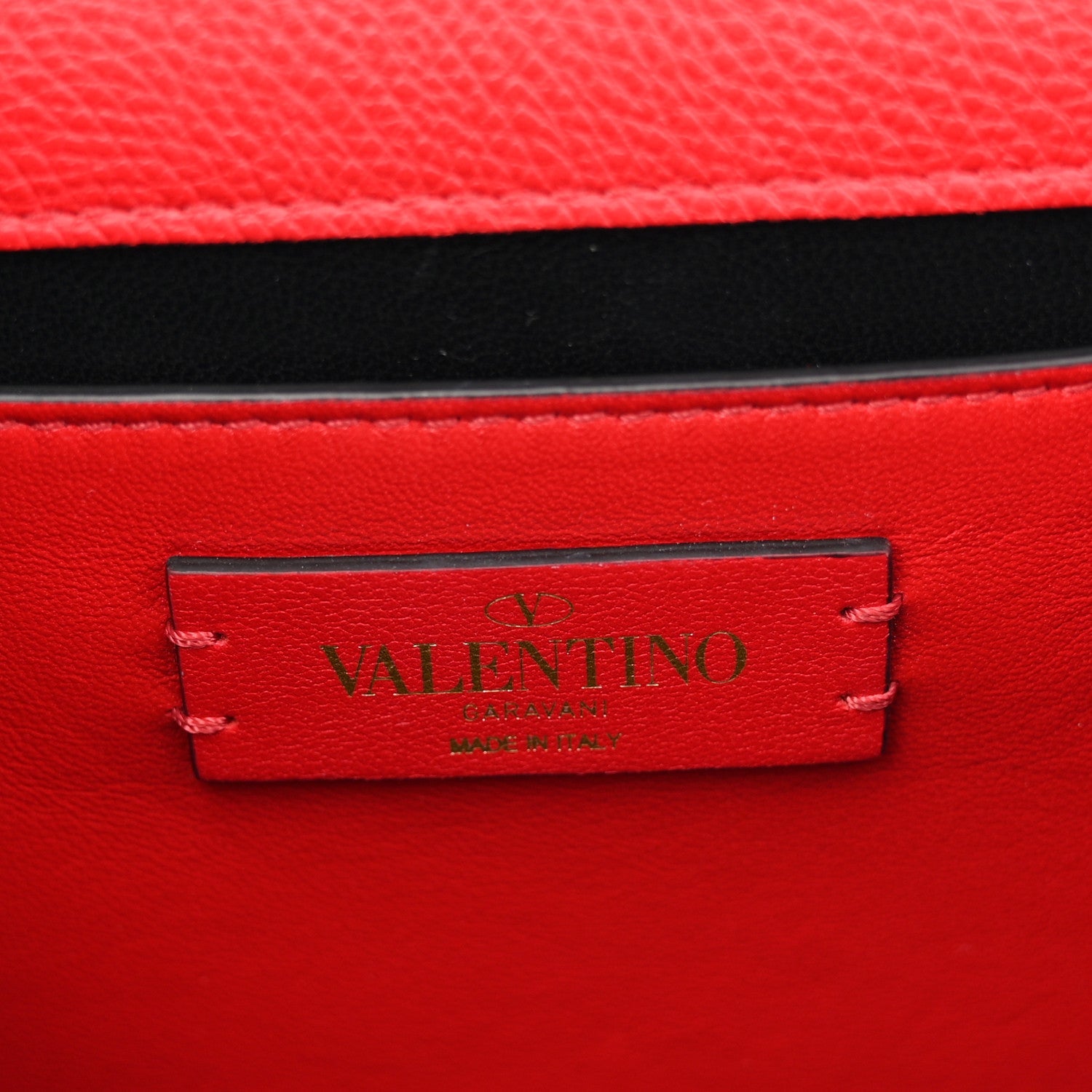 Grainy Calfskin Small VSling Shoulder Bag Red