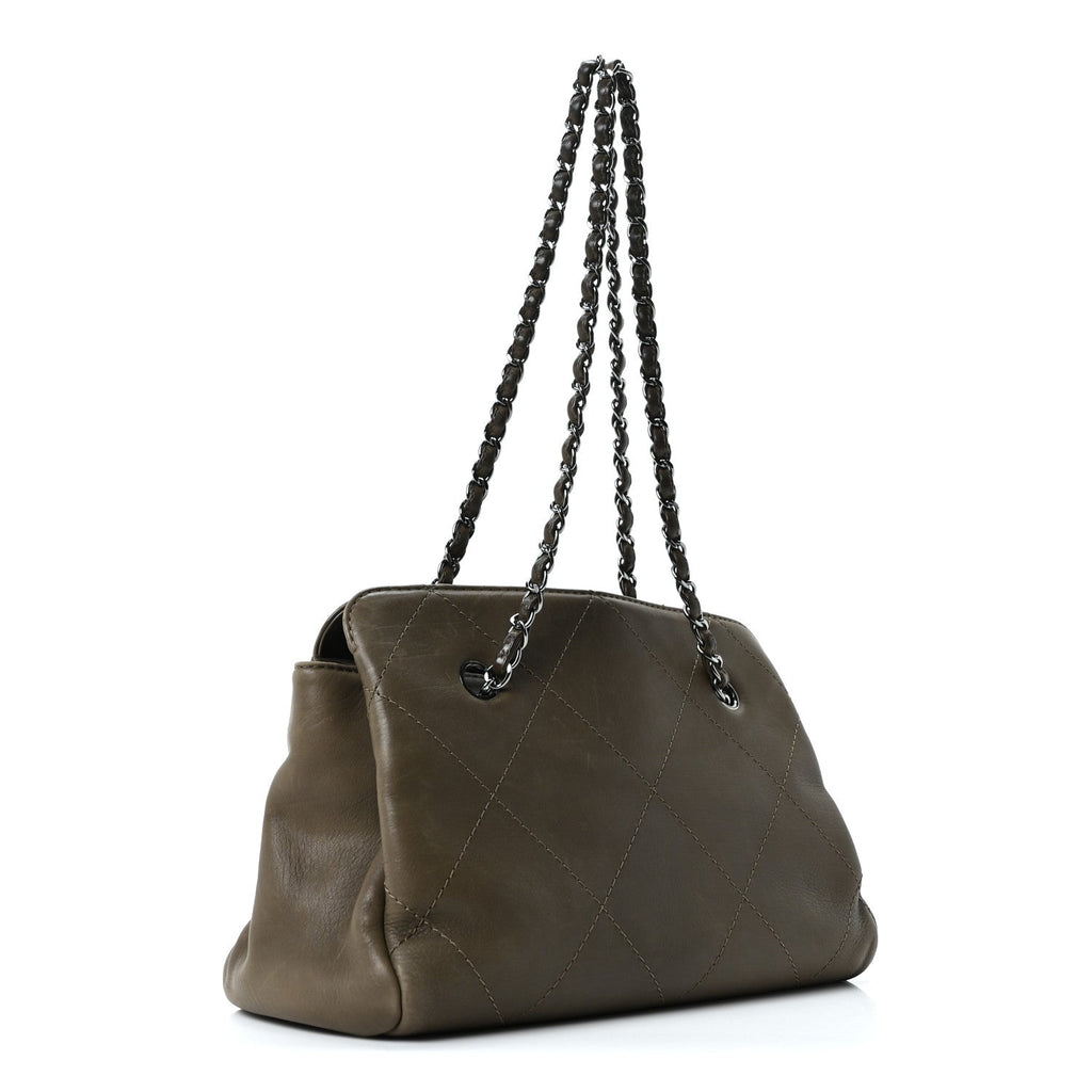 Washed Calfskin Diamond Stitch Hamptons Shopping Tote Green