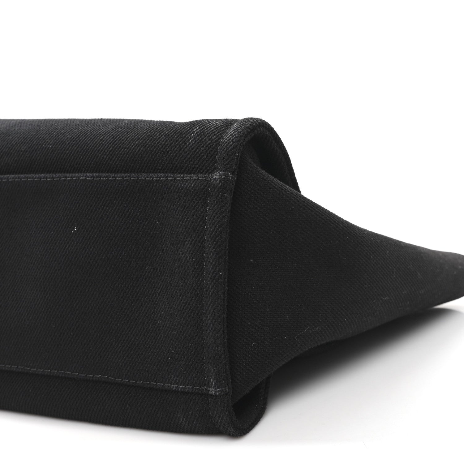 Canvas Pearl Medium Deauville Tote Black