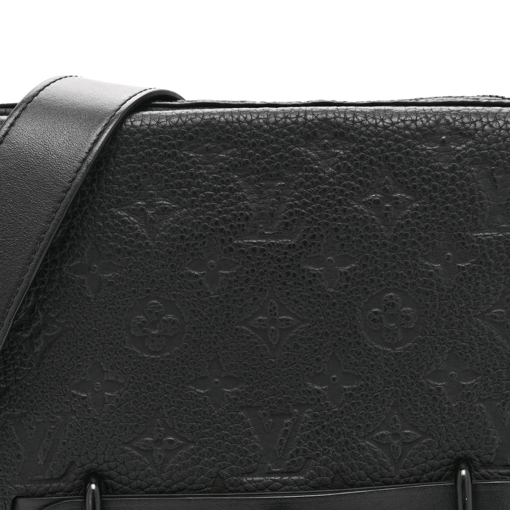 Taurillon Monogram Steamer Messenger Black