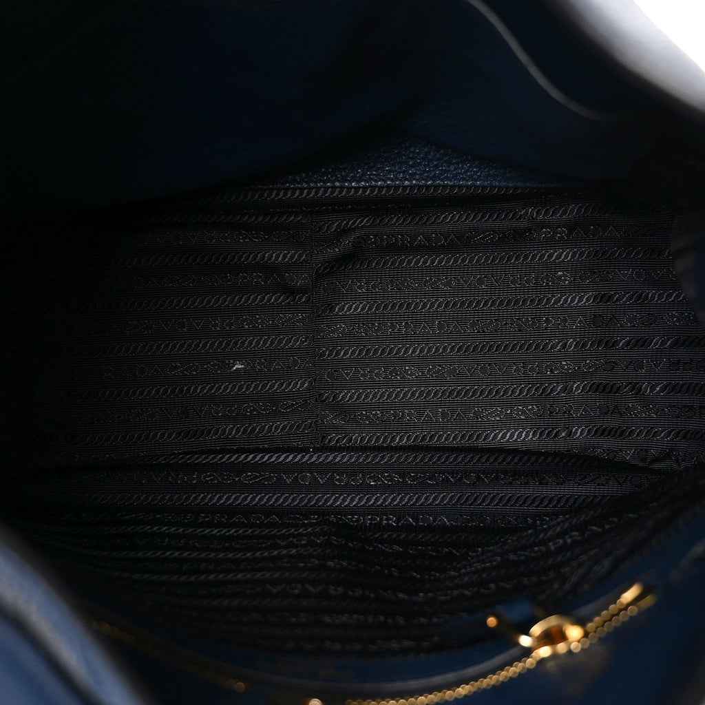 Vitello Daino Soft Shoulder Bag Blue