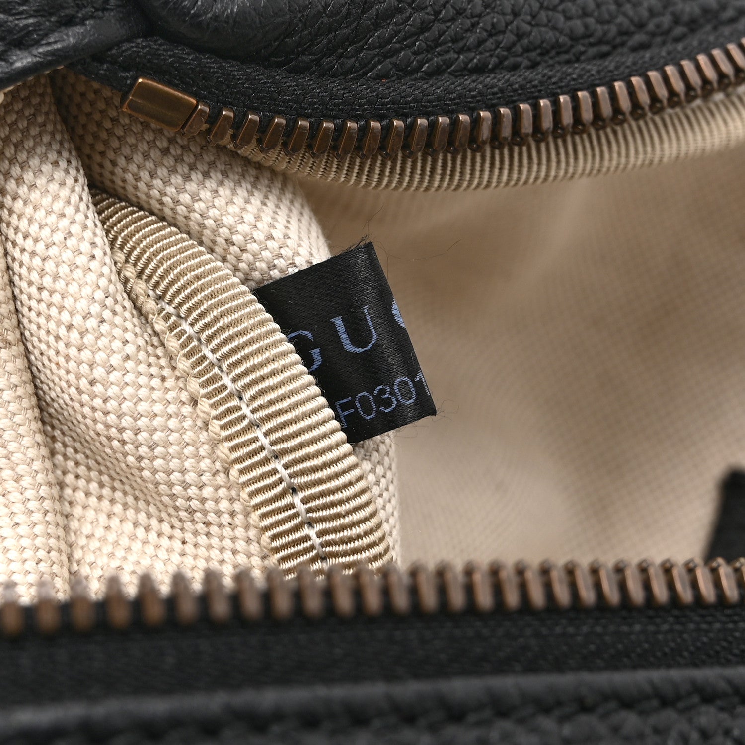 Grained Calfskin Logo Belt Bag Black