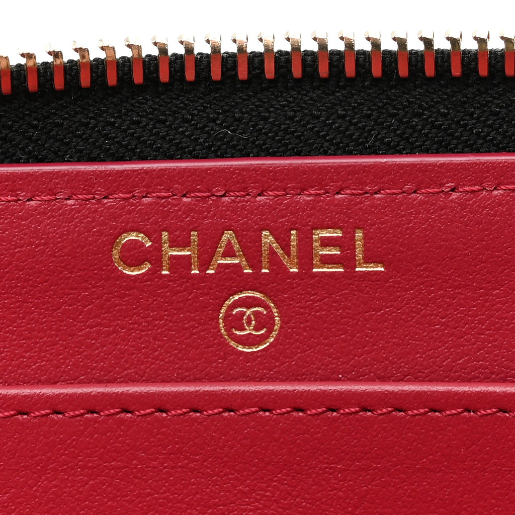 Shiny Goatskin Quilted Chanel 19 Long Zipped Around Wallet Black