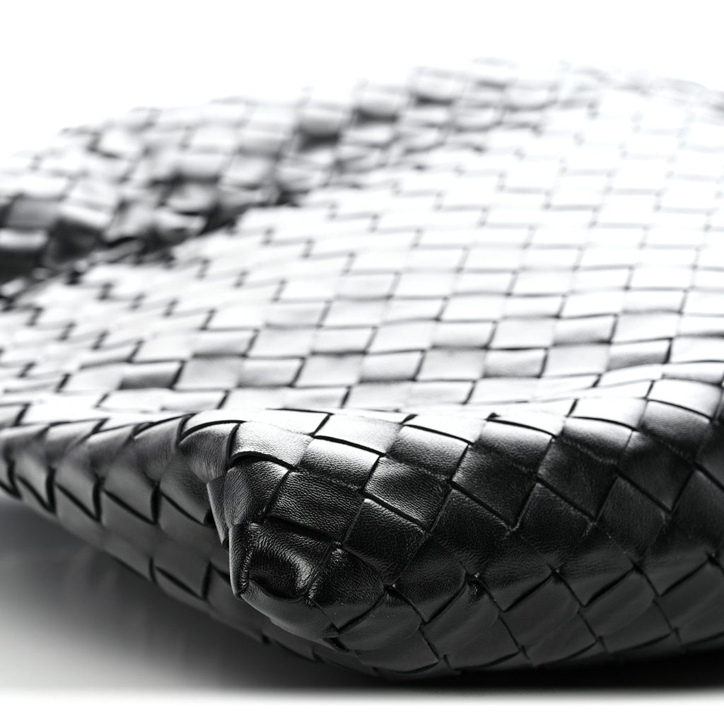Calfskin Intrecciato Large Hop Black