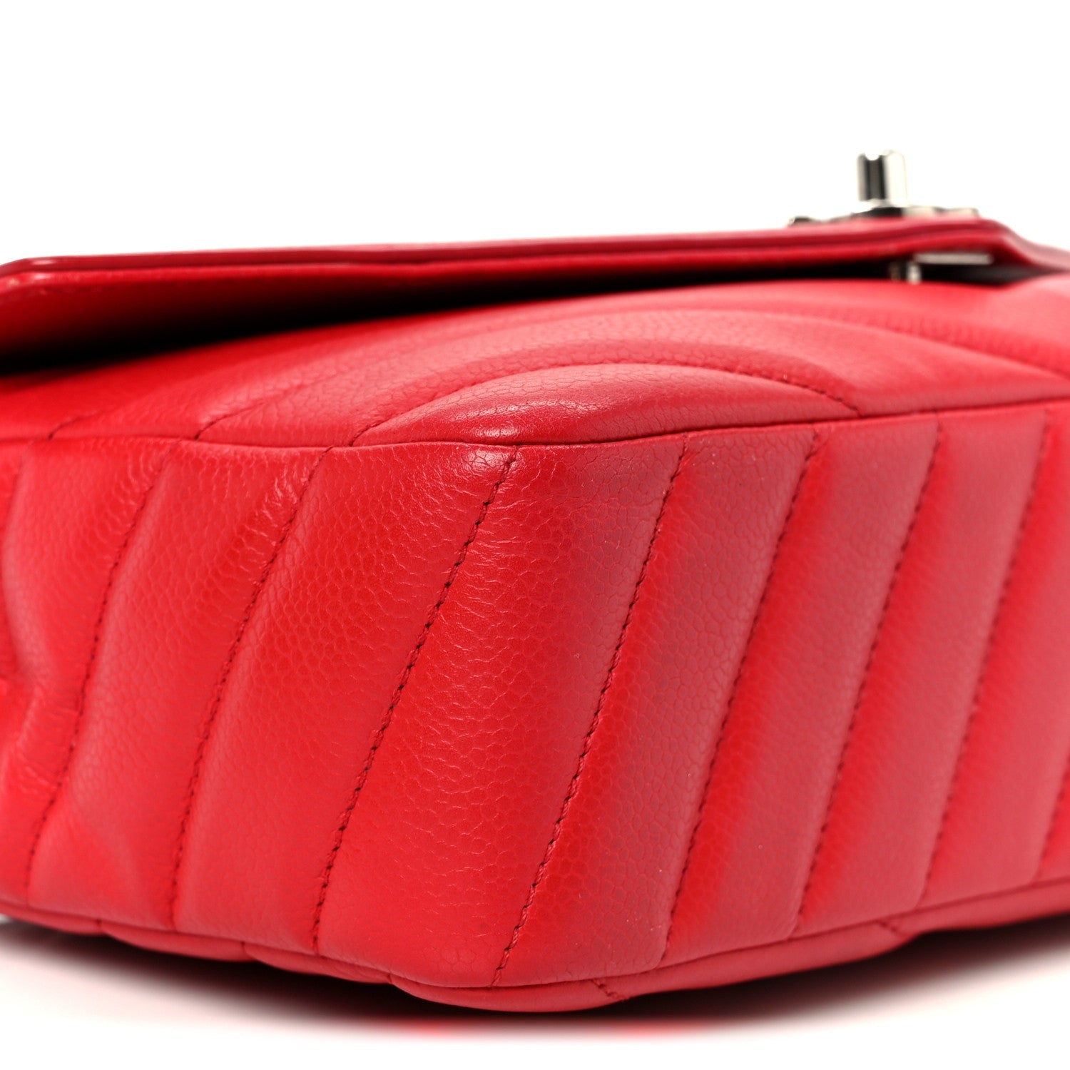 Caviar Chevron Quilted Single Flap Red
