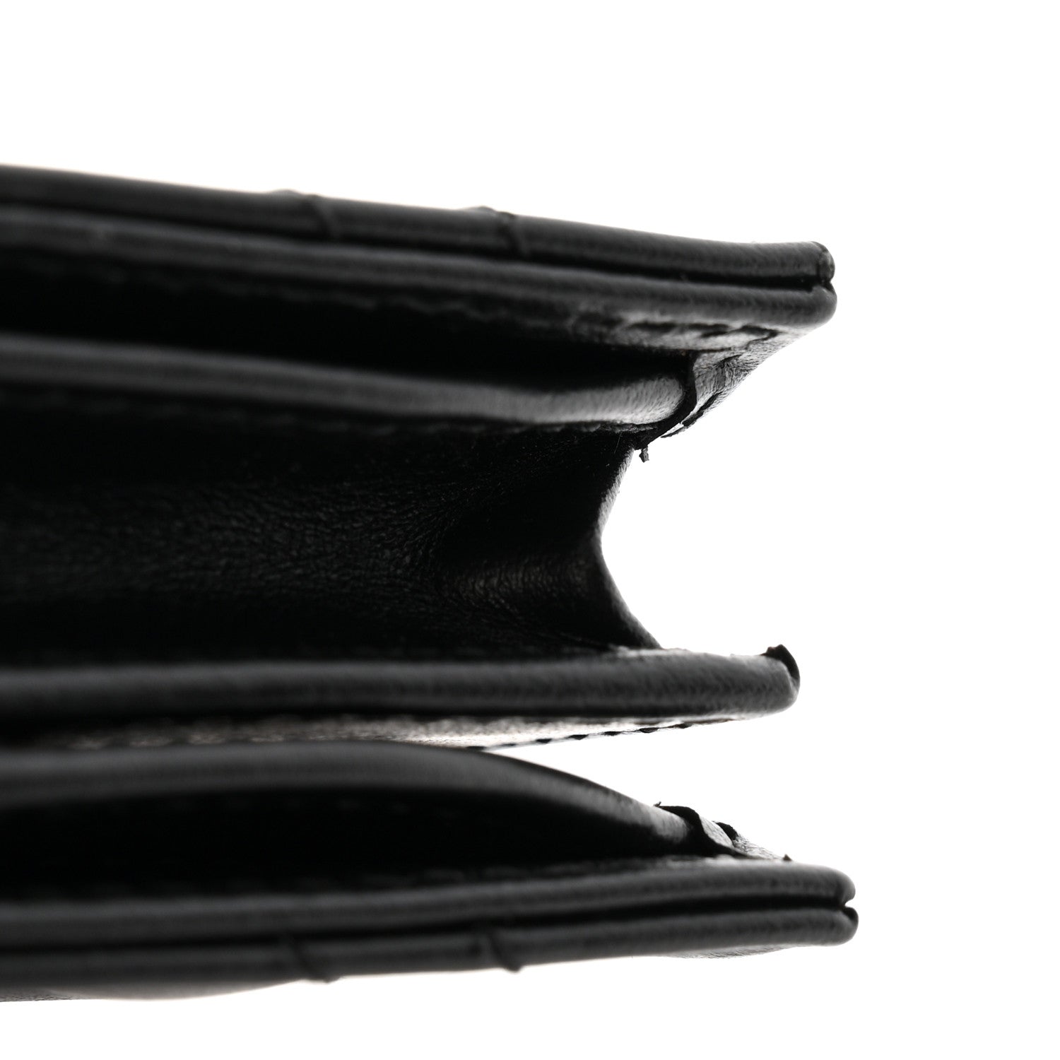 Calfskin Matelasse GG Marmont  Case Wallet Black