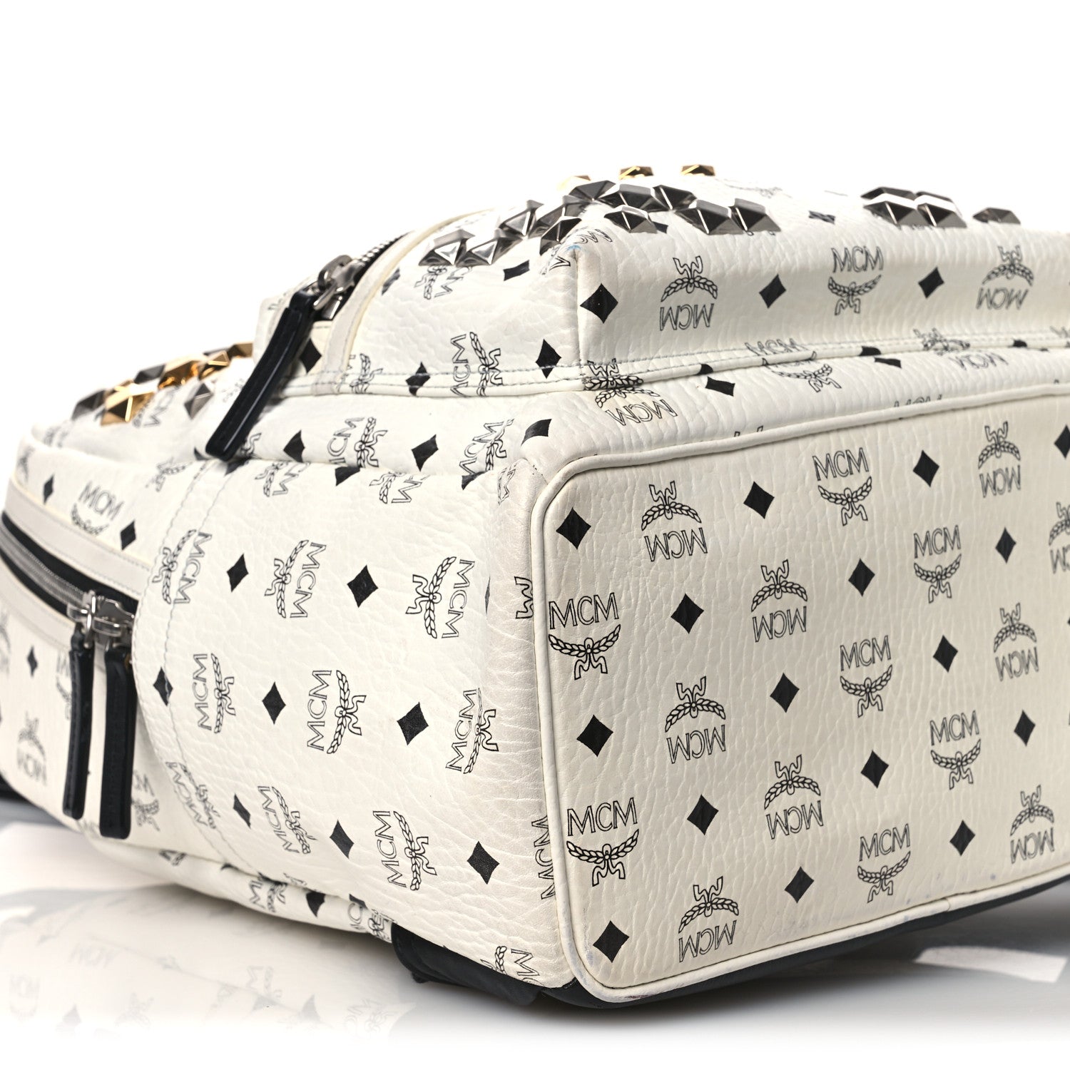 Visetos Studded Medium Stark M Backpack White