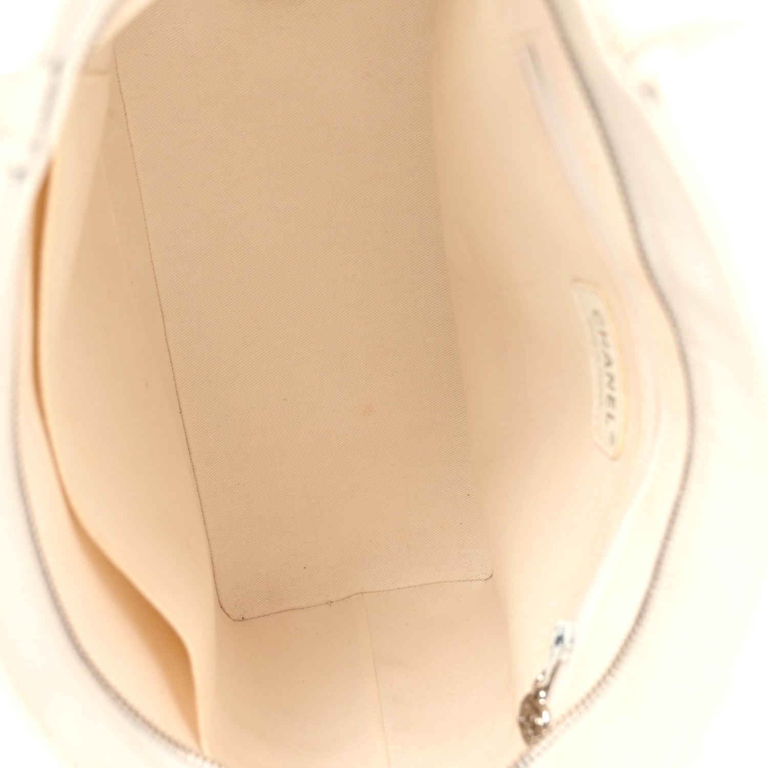 Caviar Quilted Medallion Tote White