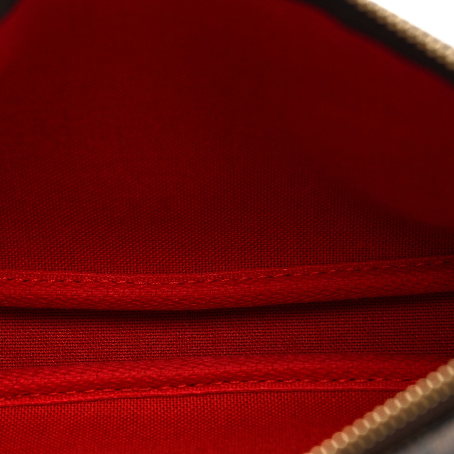 Damier Ebene Bucket Pochette Accessories