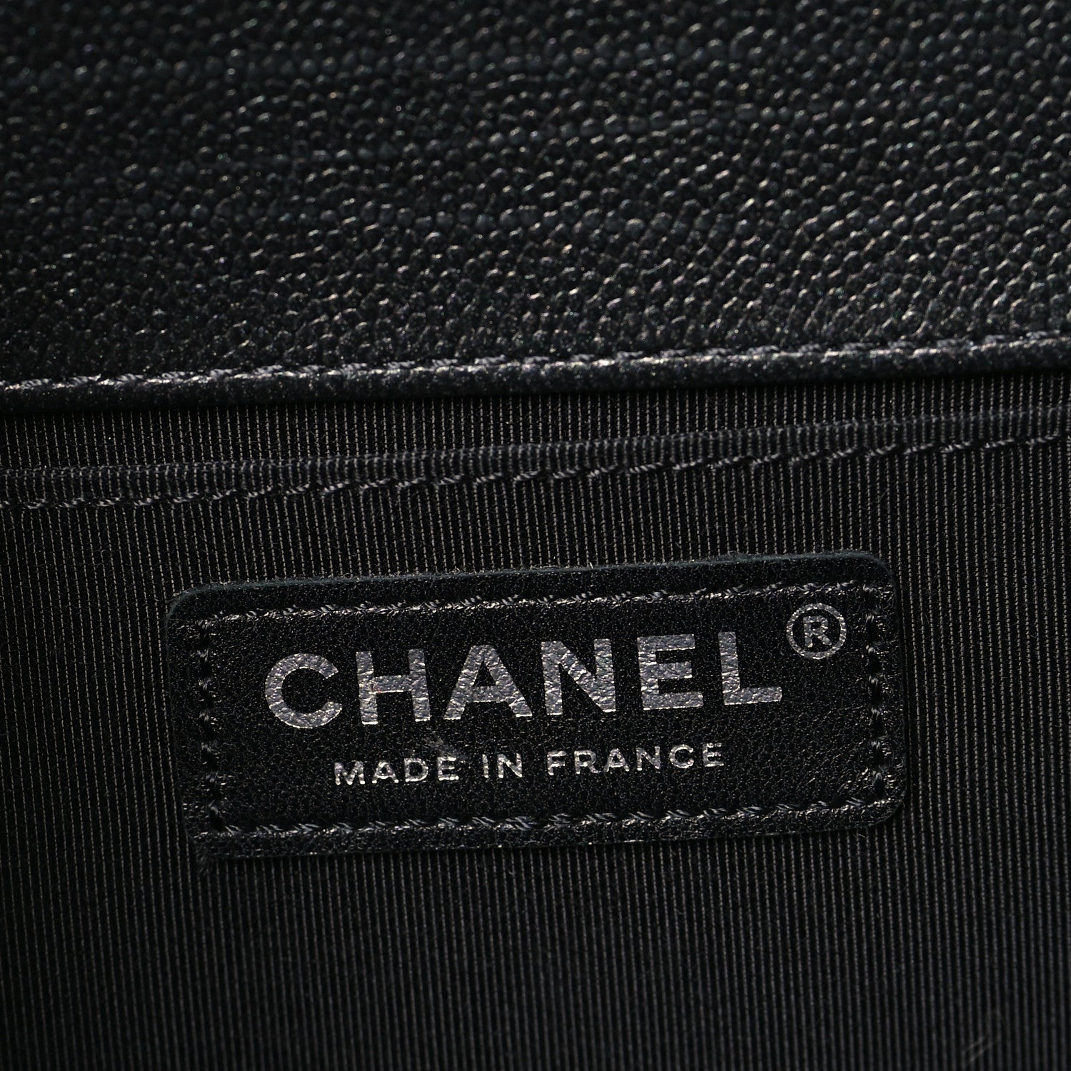Caviar Quilted Medium Boy Flap So Black