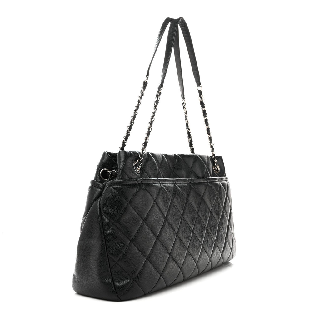 Caviar Quilted CC Timeless Soft Tote Black