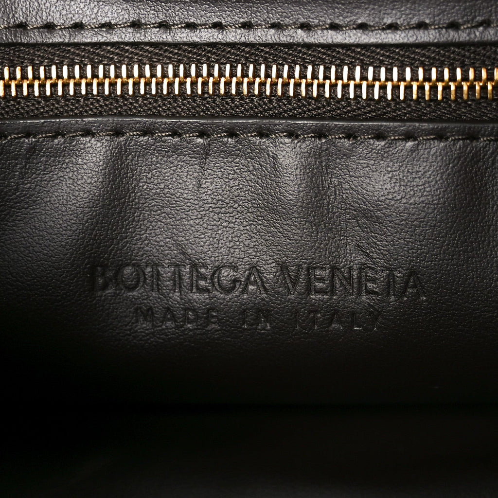 Calfskin Intrecciato Small Hop Fondant
