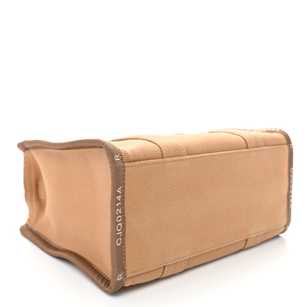 Jacquard Medium The Traveler Tote Bag Camel