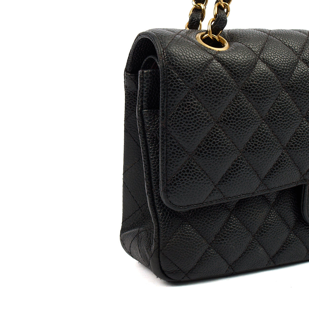 Chanel Shoulder Bag Classic Double Flap - Medium in Black, Leather