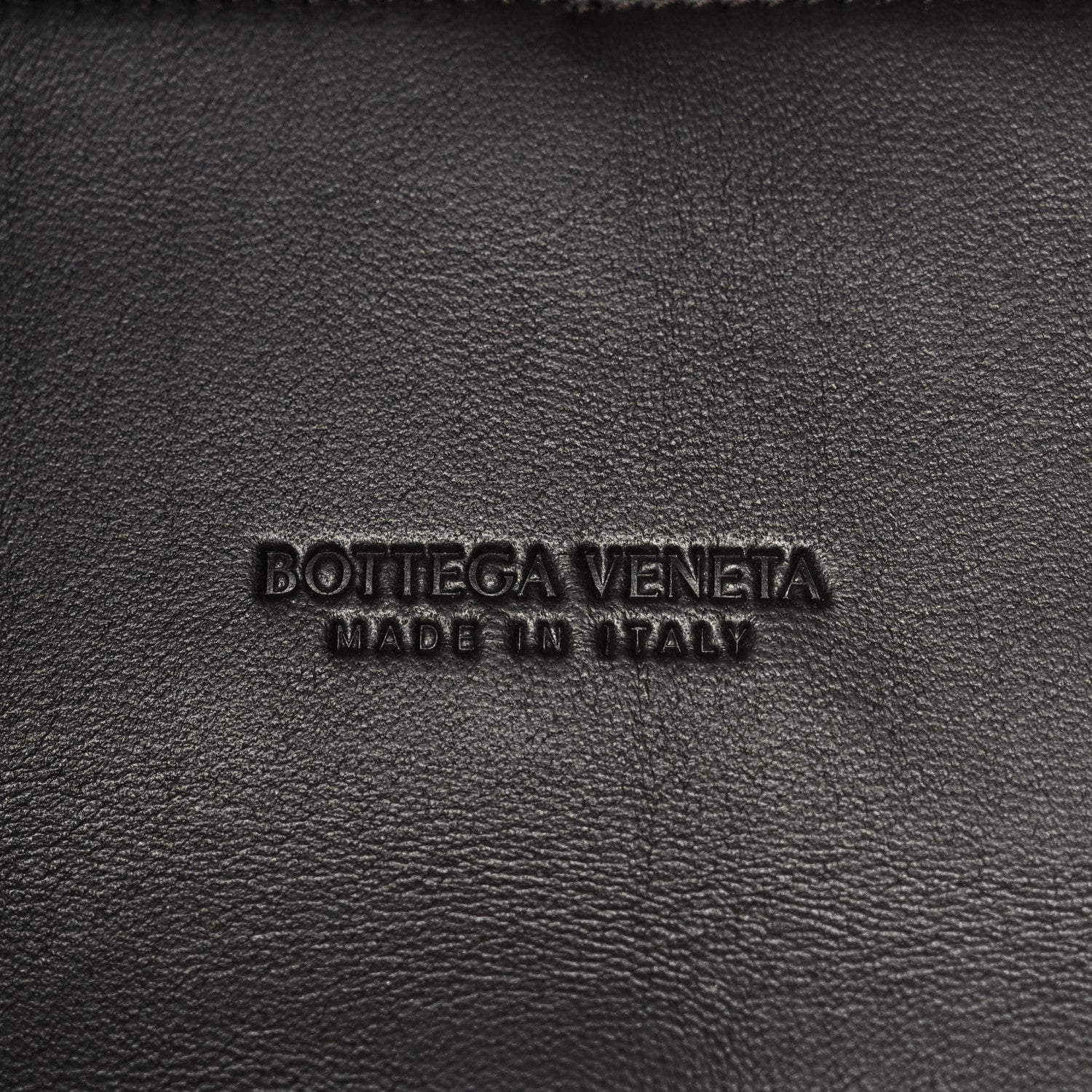 Nappa Intrecciato Medium Andiamo Shoulder Bag Fondant