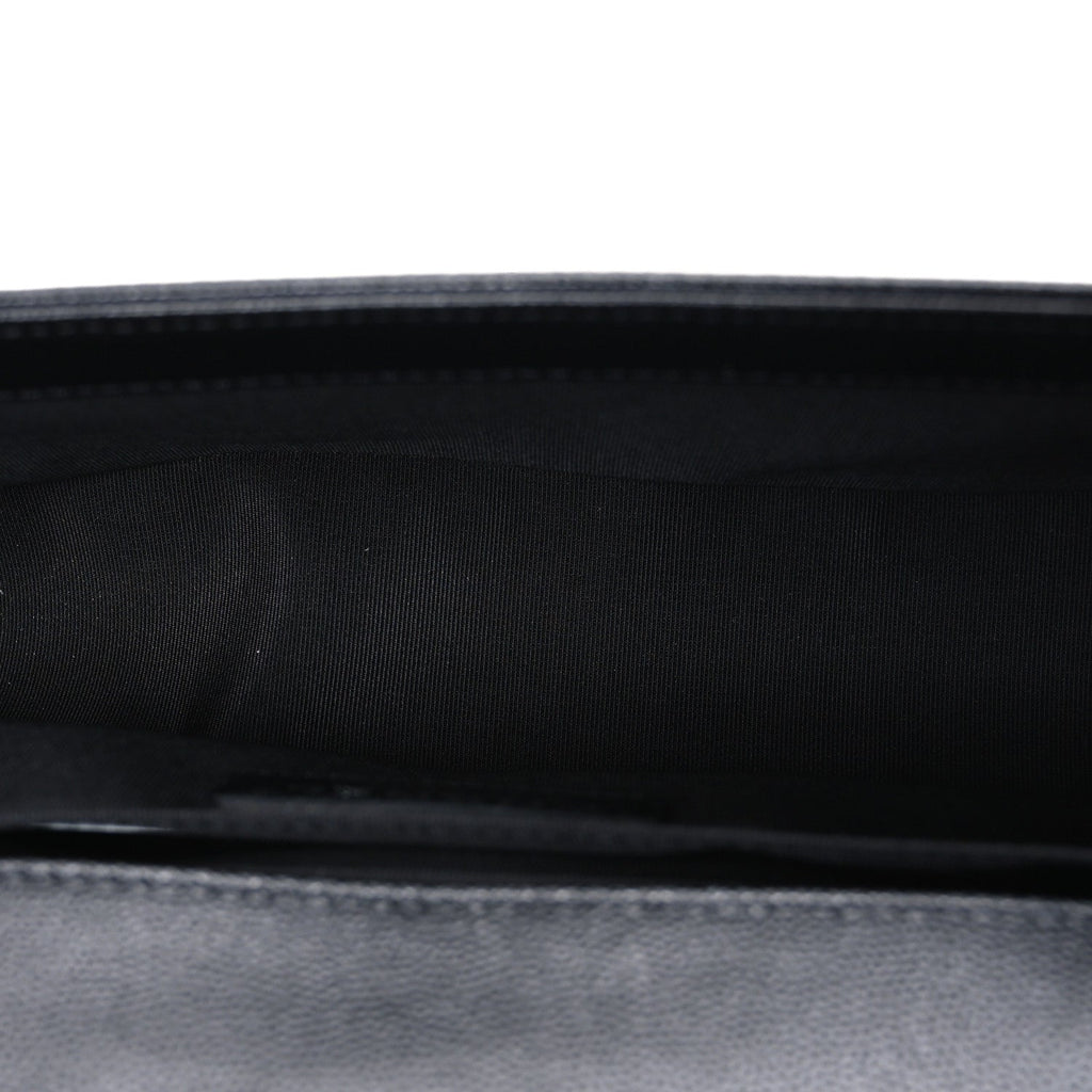 Caviar Quilted Medium Boy Flap Black