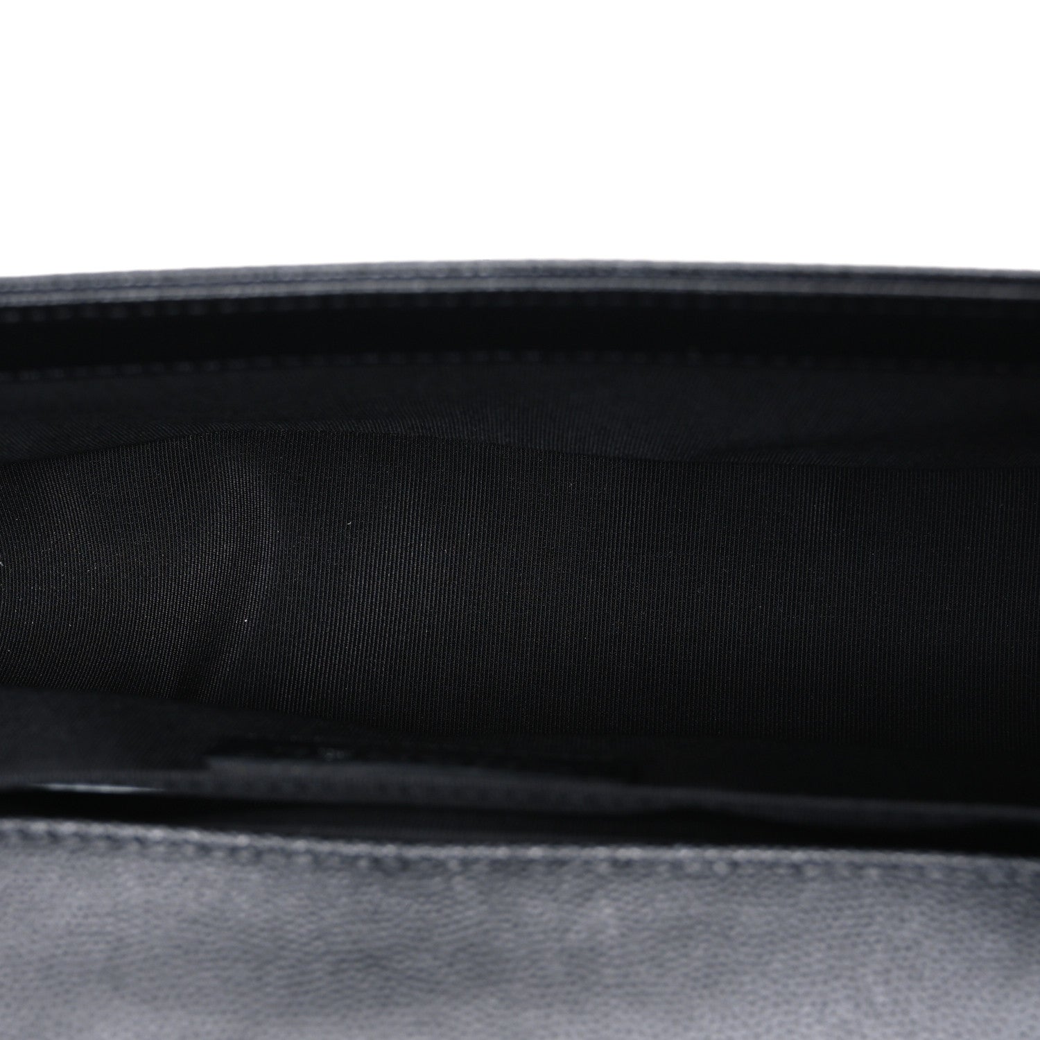 Caviar Quilted Medium Boy Flap Black