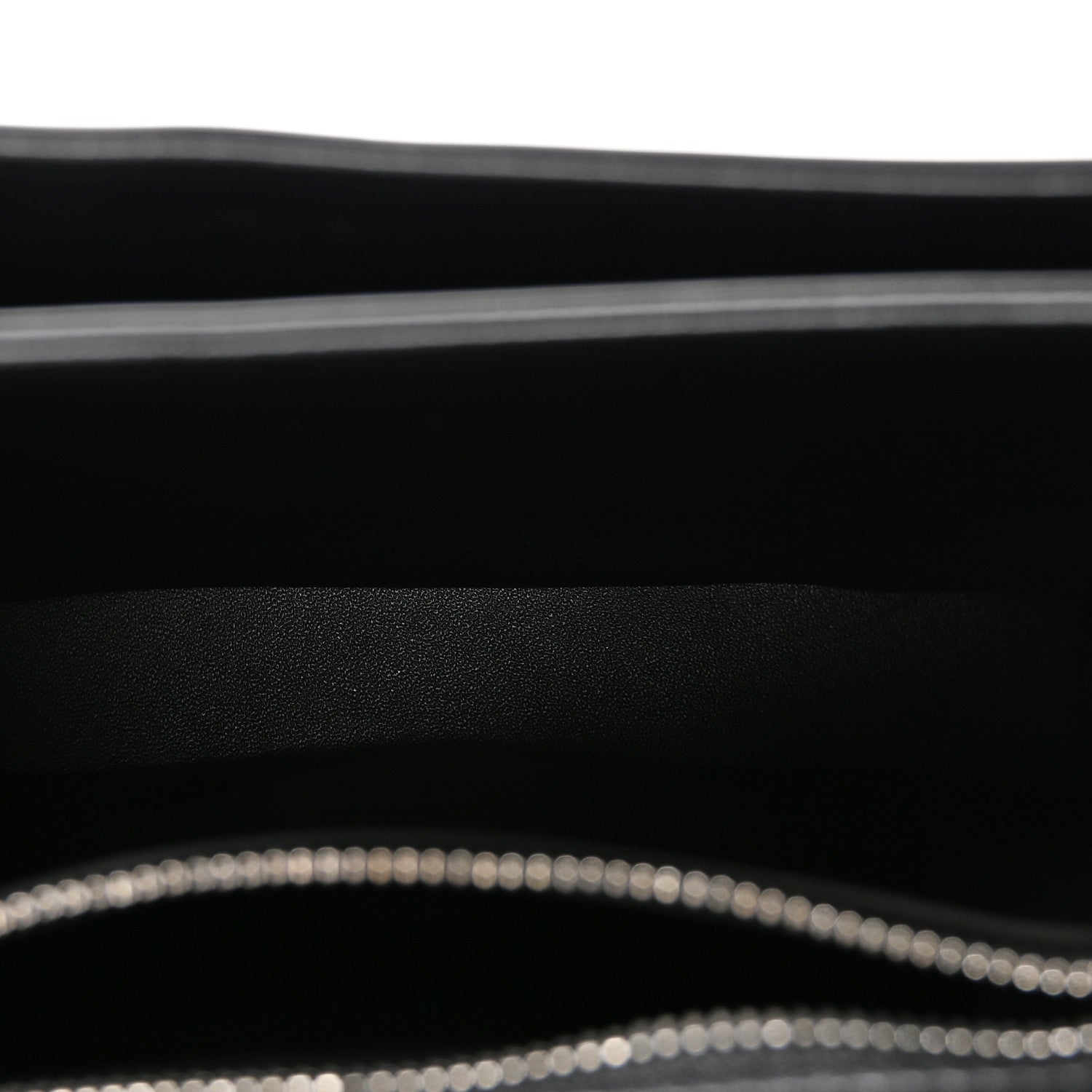 Calfskin Besace Clea Chain Triomphe Black