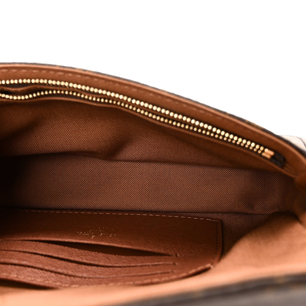Monogram Ivy Wallet On Chain